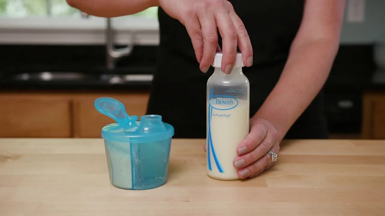 Dr.Brown's Milk Powder Dispenser -Blue