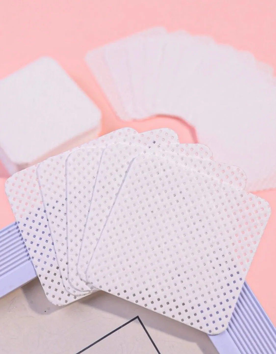 No-Lint Nail Wipes